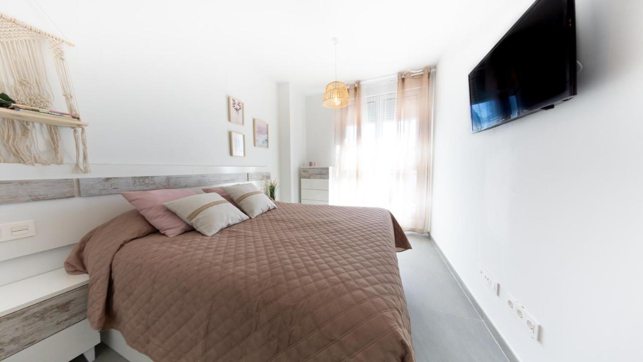 Viento Grande, Apartamento Boutique En La Playa Рота Екстериор снимка