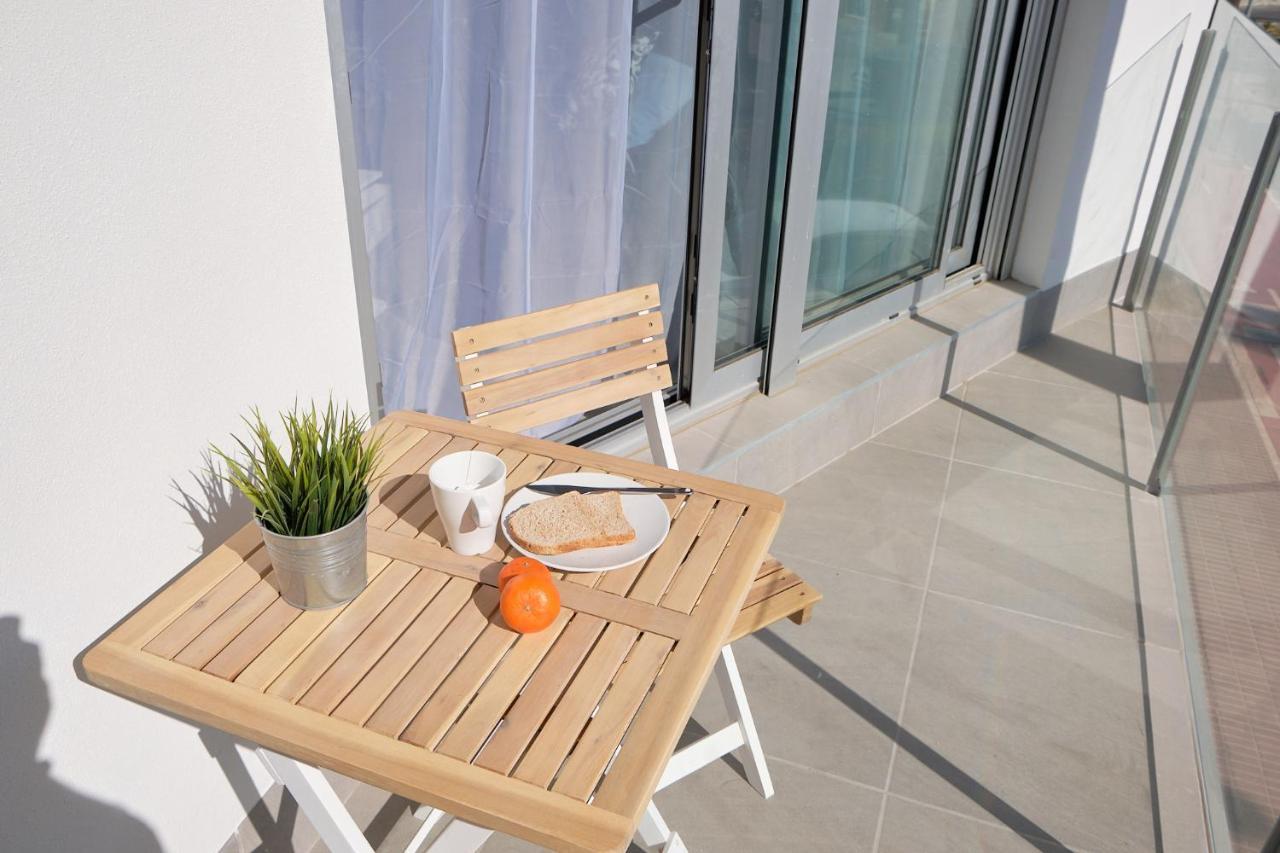 Viento Grande, Apartamento Boutique En La Playa Рота Екстериор снимка